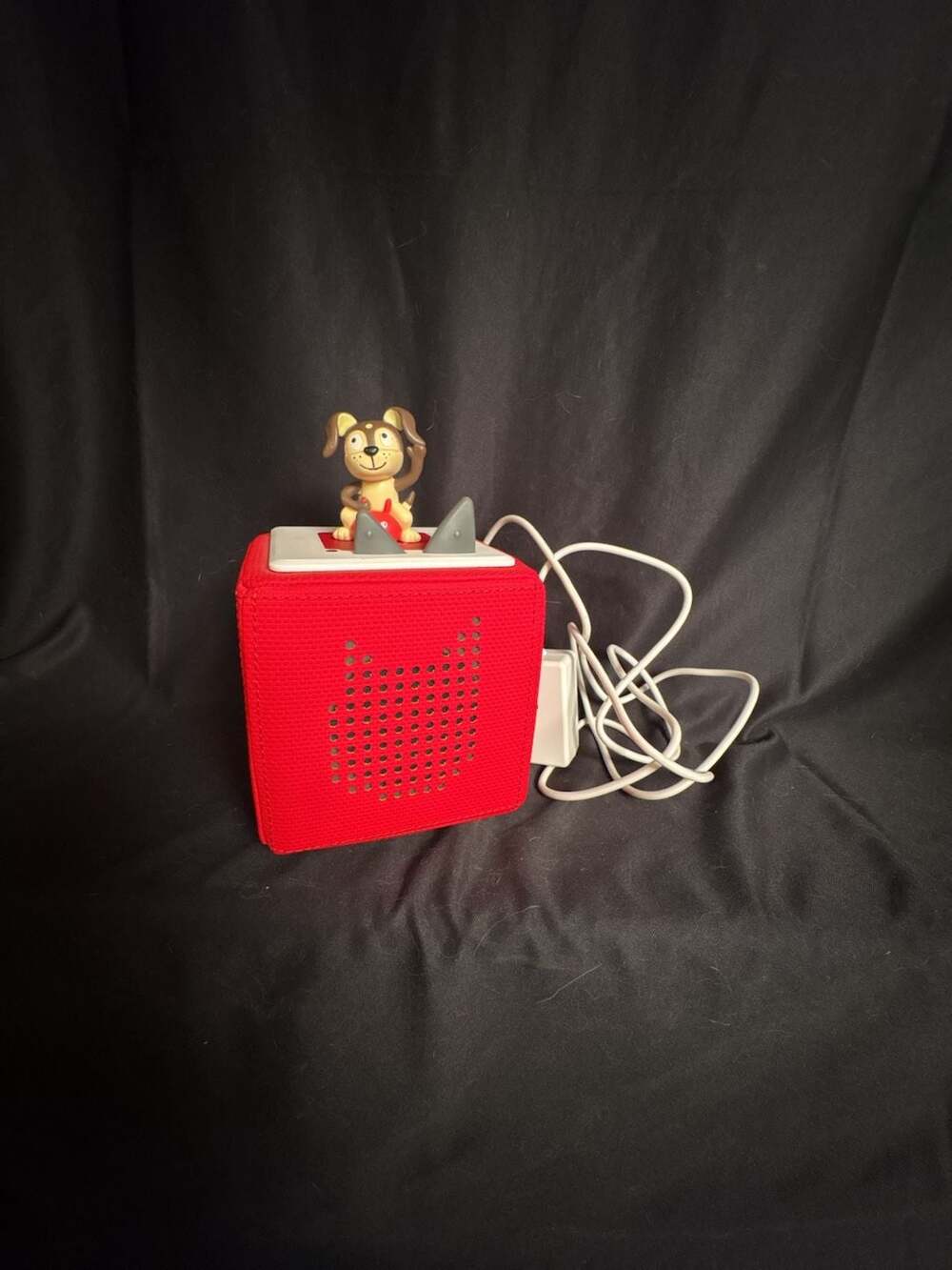 Tonies Toniebox Audio Player Starter Set Red with Dog Figurine